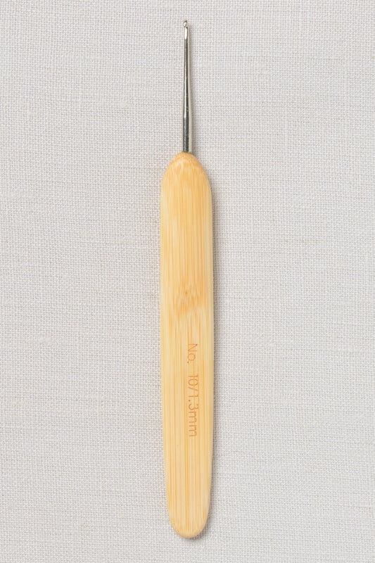 ChiaoGoo Metal Head Crochet Hook 5.5" (14 cm) Natural