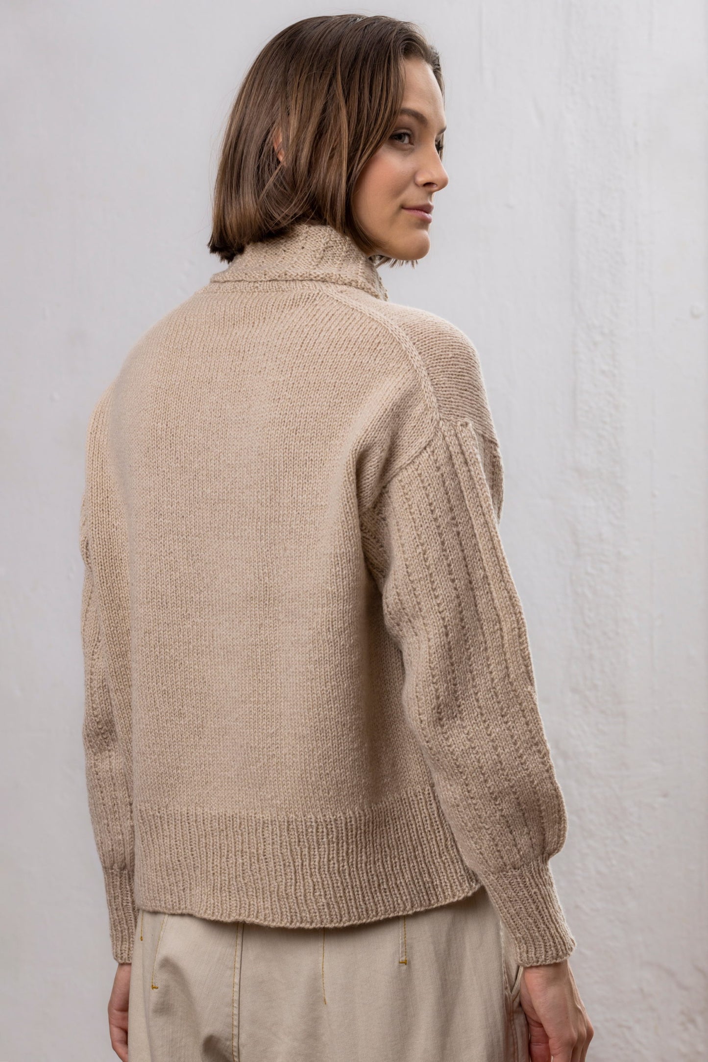 Papaya sweater by Hillesvåg