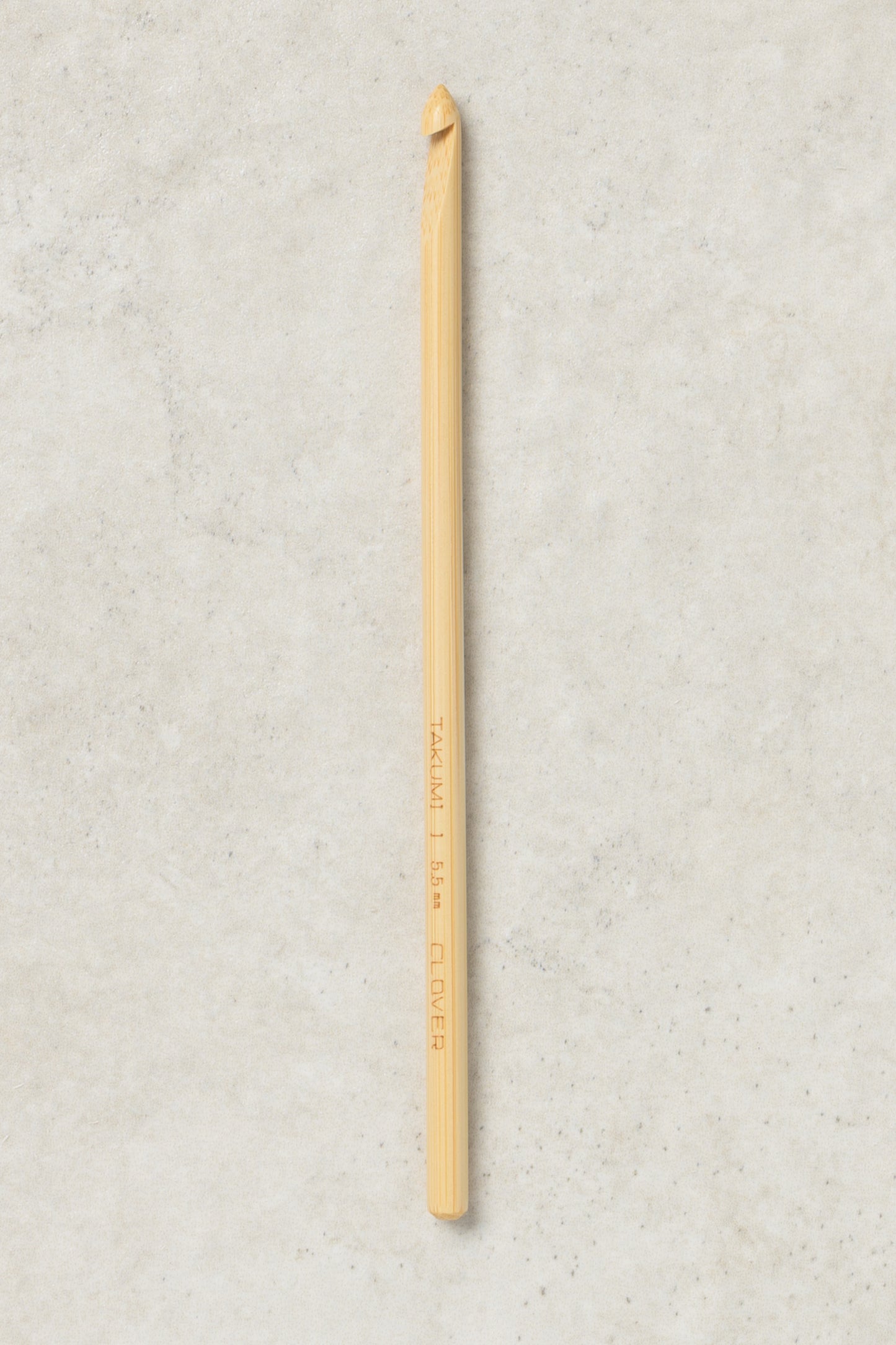 Clover Takumi Bamboo Crochet Hook