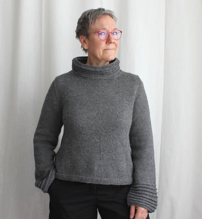 Åsa Tricosa Ziggurats: 16 Elegantly Seamless Knits