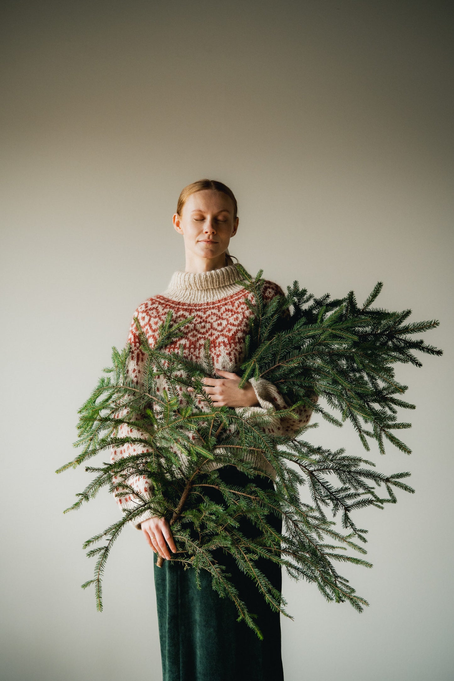 Jul No 6 by Augustins for Hillesvåg