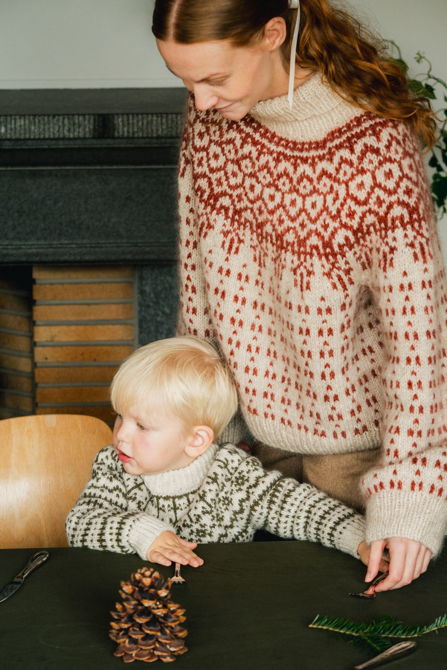 Jul No 6 by Augustins for Hillesvåg