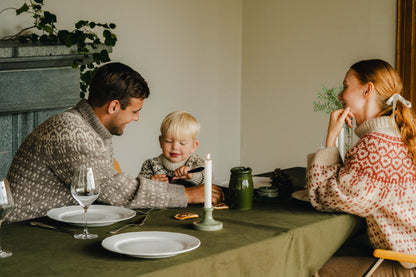 Jul No 6 by Augustins for Hillesvåg