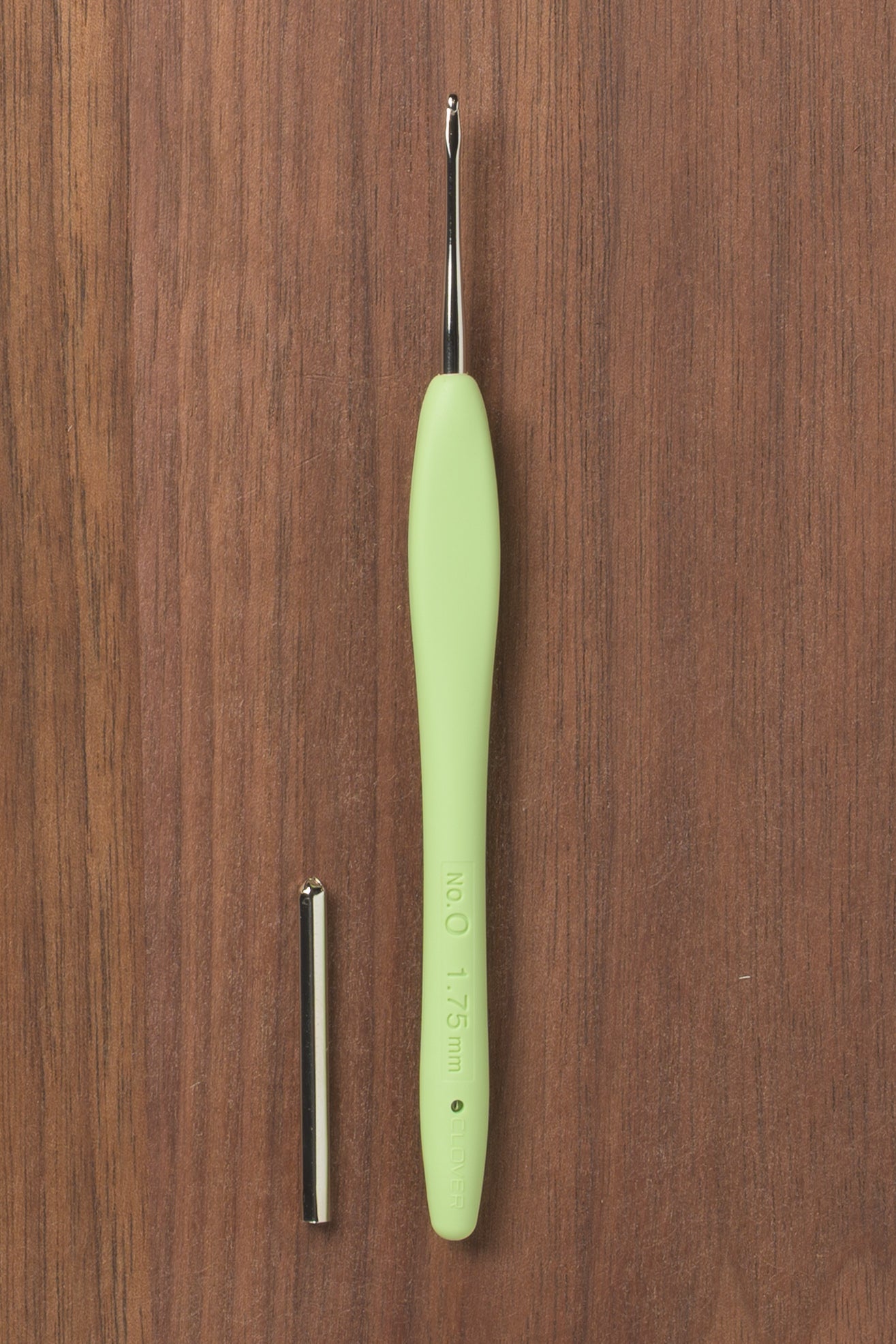 Clover Amour Steel Crochet Hook