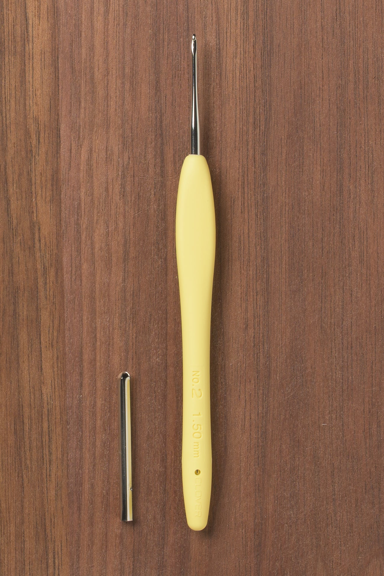 Clover Amour Steel Crochet Hook